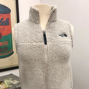 North face vest Xs women’s or size boys 10/12